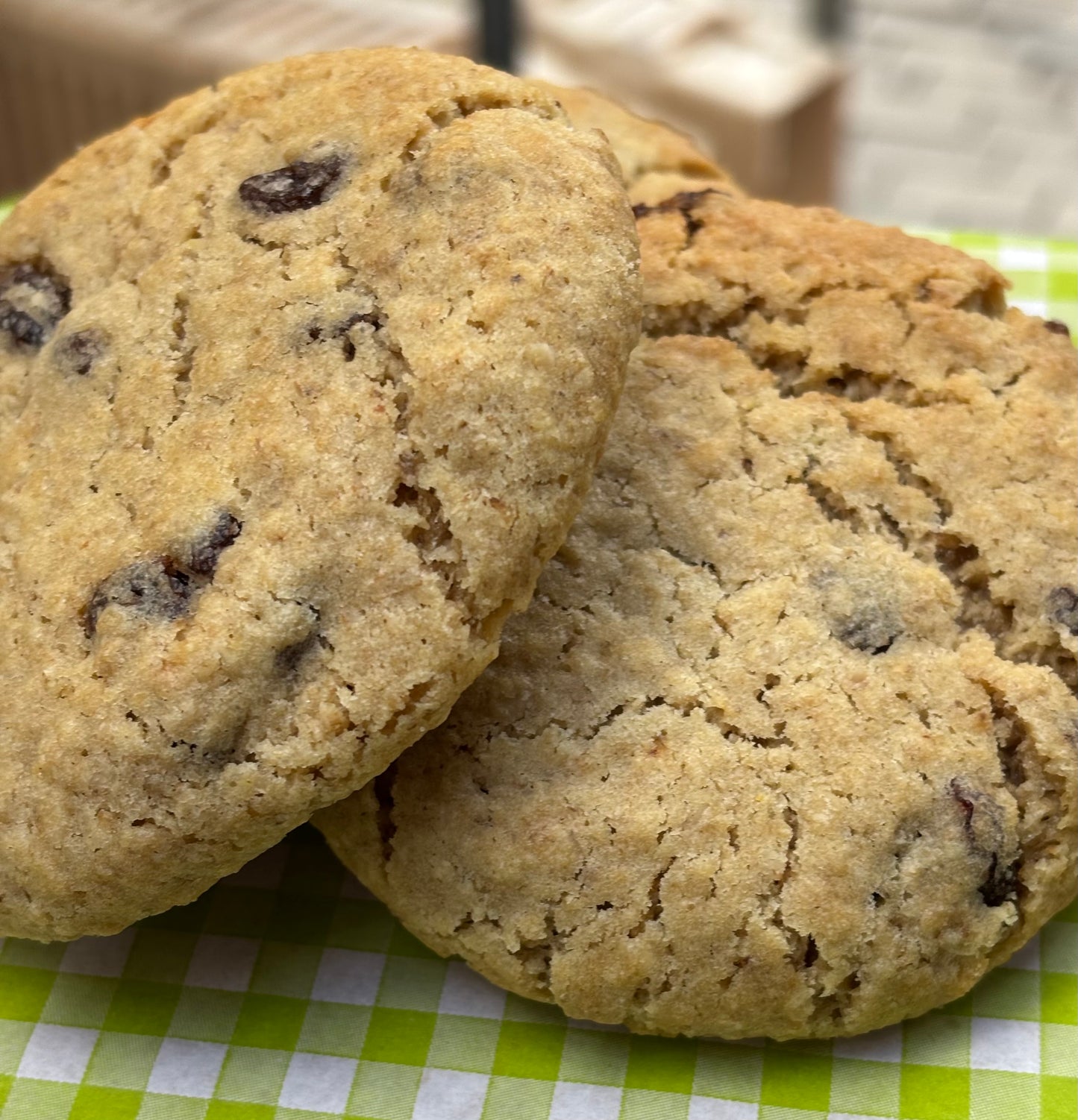 Oat & Raisin Cookie