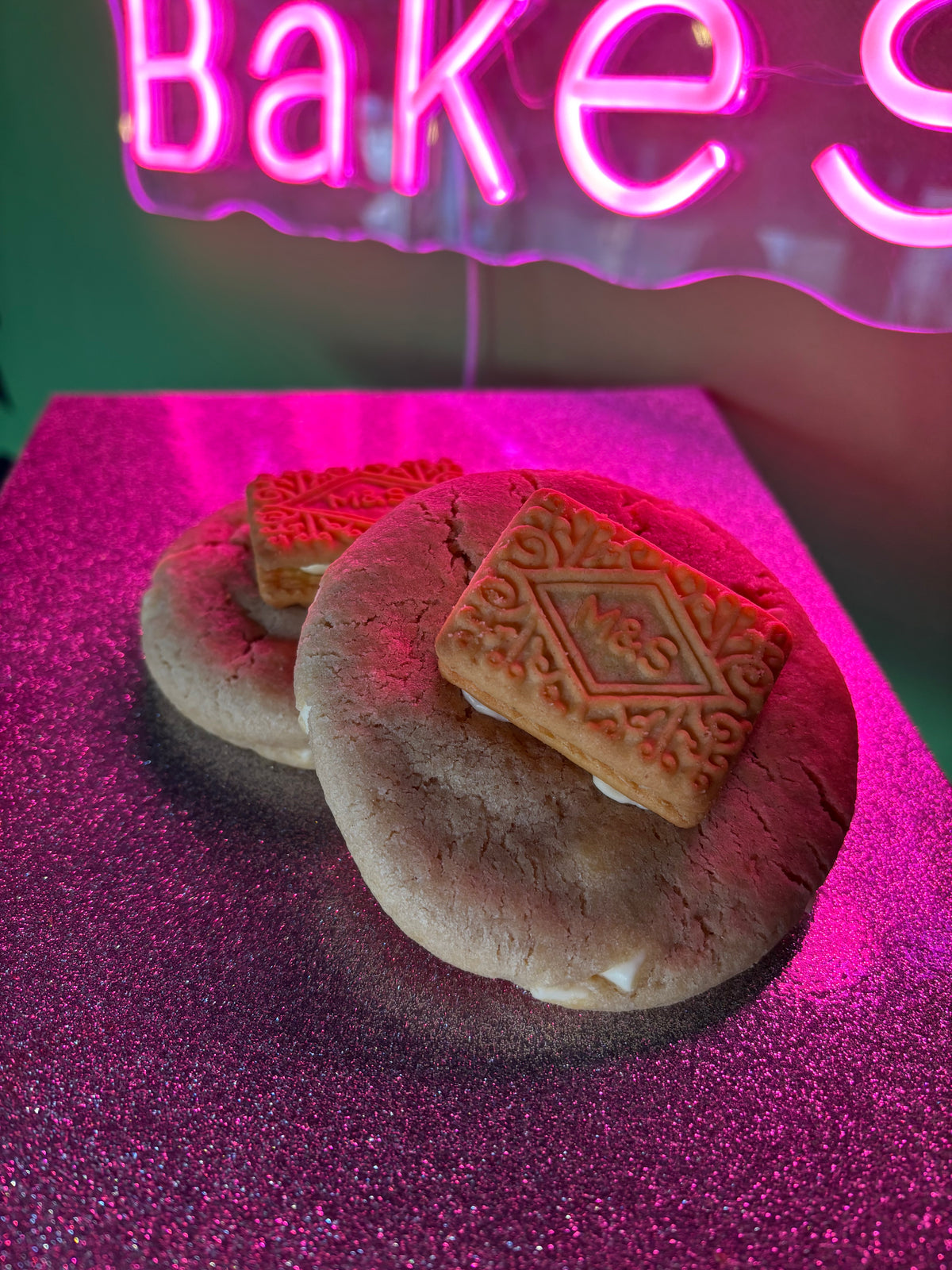 Stuffed Custard Cream Cookie