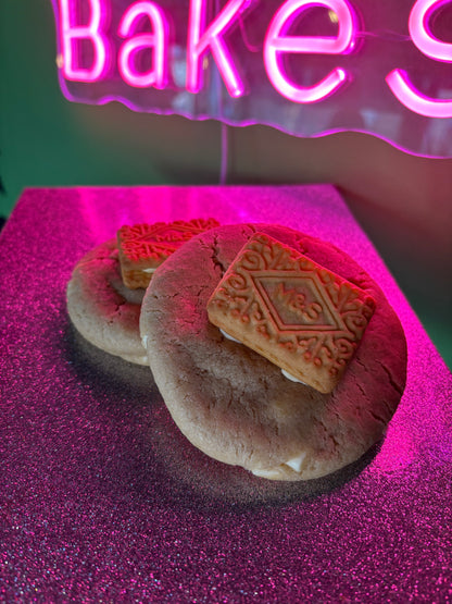 Stuffed Custard Cream Cookie