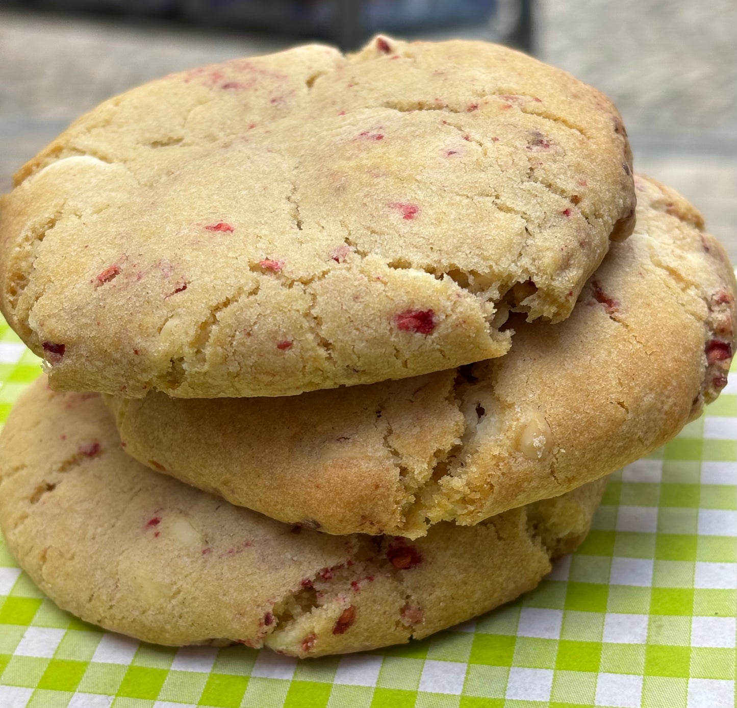 White Chocolate & Raspberry Cookie