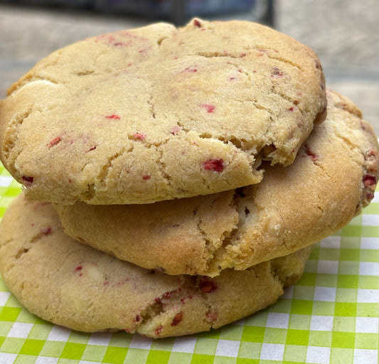 White Chocolate & Raspberry Cookie